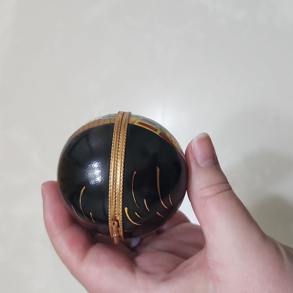 Times Square 2000, Les Ateliers de LIMOGES FRANCE, Black Decorative Egg, Ball - Picture 11 of 13